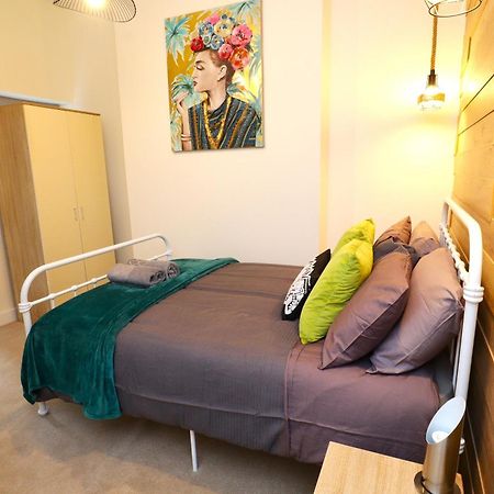 Modern, Stylish One Bedroom With Garden Long Stay Welcome Істборн Екстер'єр фото