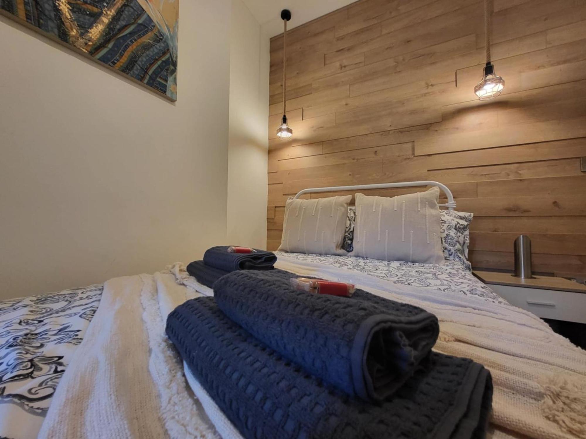 Modern, Stylish One Bedroom With Garden Long Stay Welcome Істборн Екстер'єр фото
